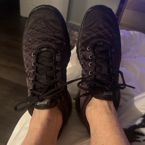 Nike training tennis shoe women’s size 9.5 black - Picture 13 of 14